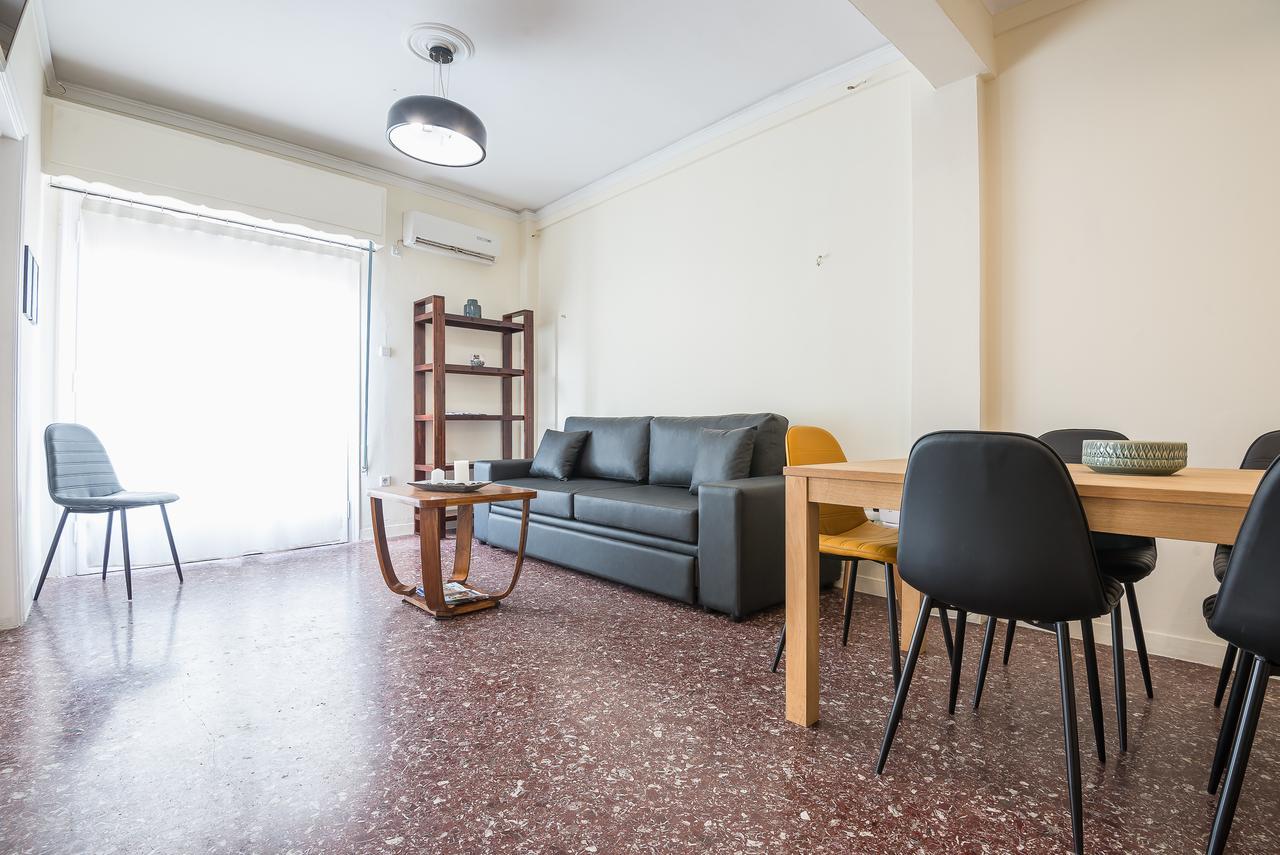 Acropolis View Paradise Apartments เอเธนส์ ภายนอก รูปภาพ