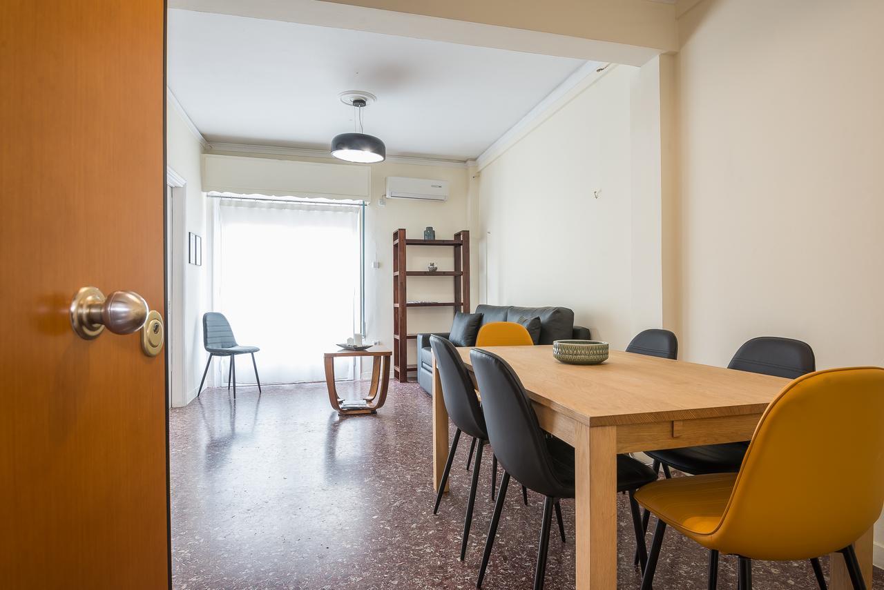 Acropolis View Paradise Apartments เอเธนส์ ภายนอก รูปภาพ